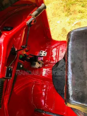 Bajaj 2 Stroke 2004 Three Wheel (Used)