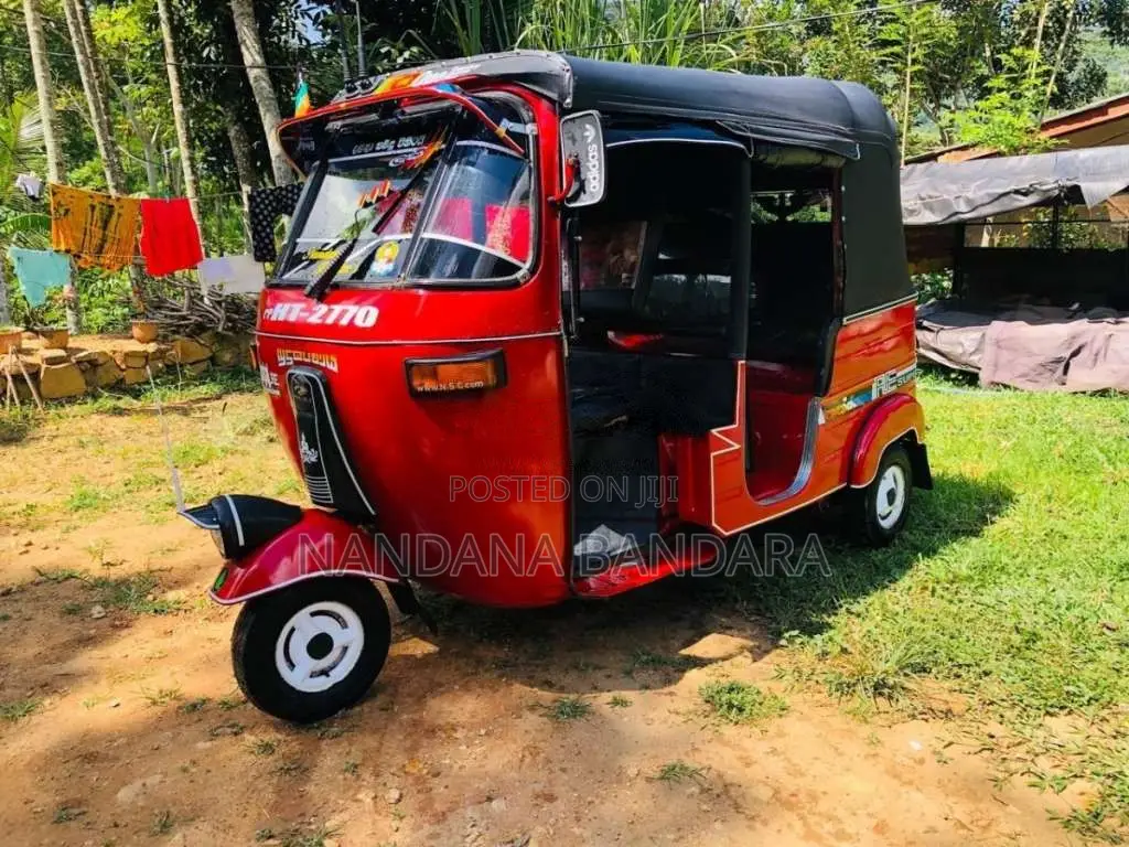 Bajaj 2 Stroke 2004 Three Wheel (Used)