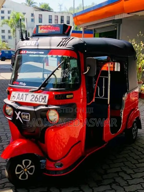 Bajaj RE 205 2014 Three Wheel (Used)