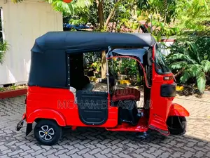 Bajaj RE 205 2014 Three Wheel (Used)