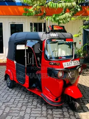Bajaj RE 205 2014 Three Wheel (Used)