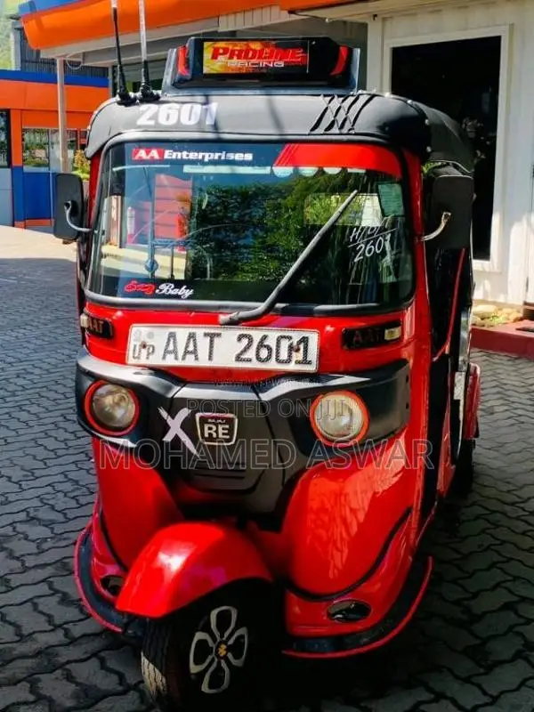 Bajaj RE 205 2014 Three Wheel (Used)