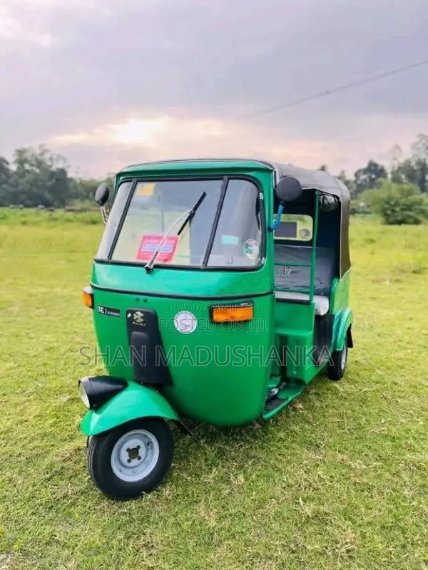 Bajaj 2 Stroke 2005 Three Wheel (Used)