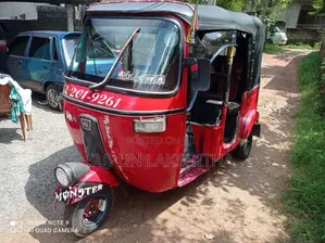 Bajaj 2 Stroke 2000 Three Wheel (Used)
