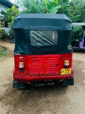 Bajaj 4 stroke 2012 Three Wheel (Used)