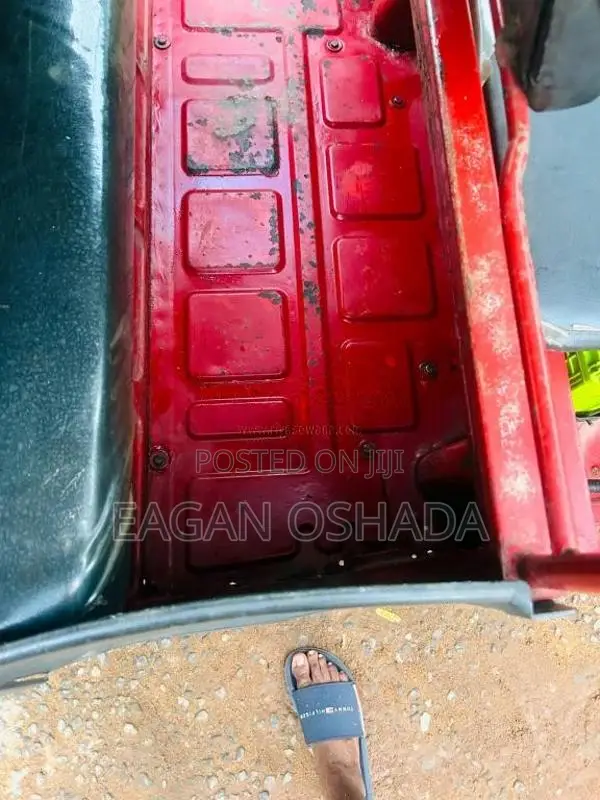Bajaj 4 stroke 2012 Three Wheel (Used)
