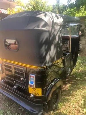 Bajaj 4 stroke 2013 Three Wheel (Used)