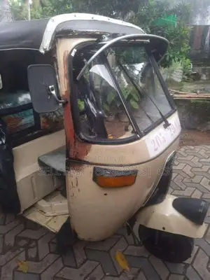 Bajaj RE 1998 Three Wheel (Used)