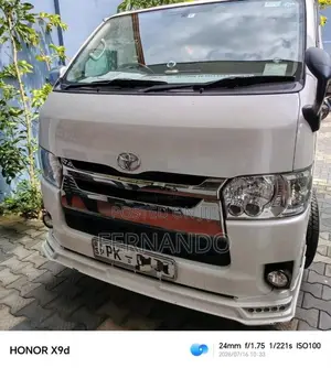 Toyota KDH Dark Prime 2017 Van (Used)