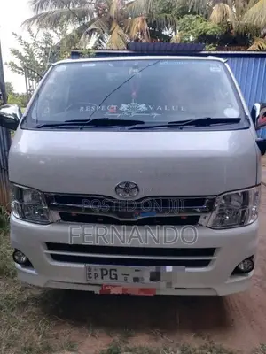 Toyota KDH Super GL Tyepe 2013 Van (Used)