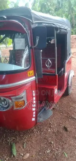 Bajaj 4 Stroke 2010 Three Wheel Brand New
