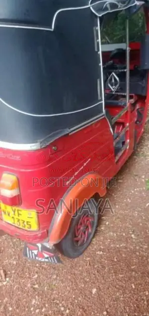 Bajaj 4 Stroke 2010 Three Wheel Brand New