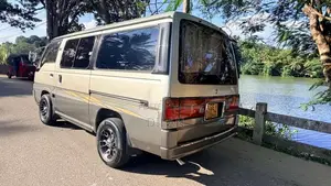 Nissan Caravan 1997 Van (Used)