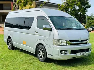Toyota KDH 221 2008 Van (Used)