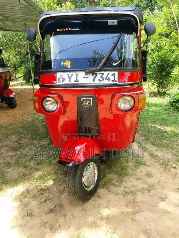 Bajaj RE 205 2011 Three Wheel (Used)