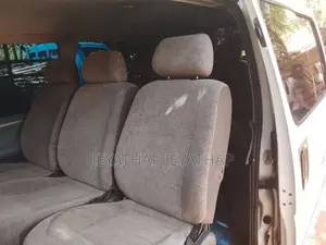 Toyota Dolphin 1989 Van (Used)