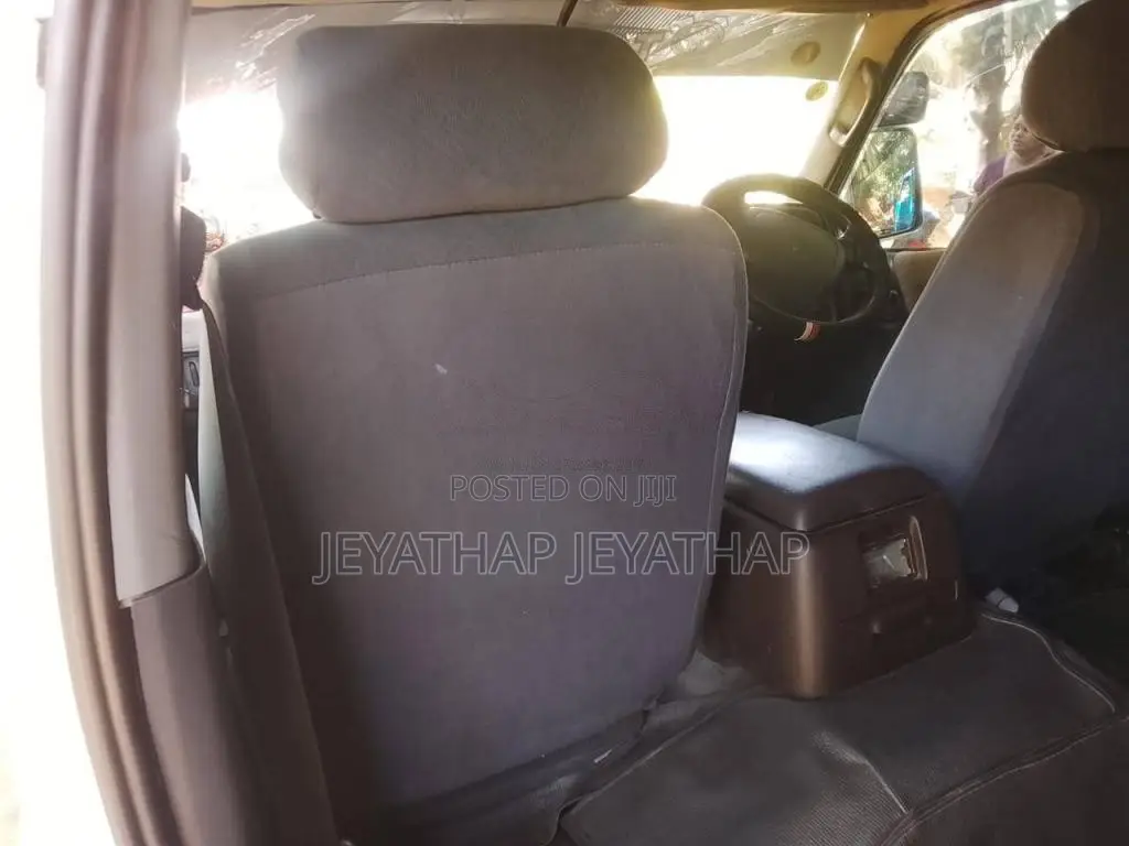 Toyota Dolphin 1989 Van (Used)