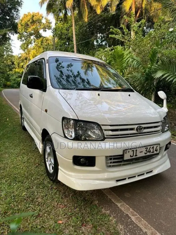 Toyota CR41 1997 Van (Used)
