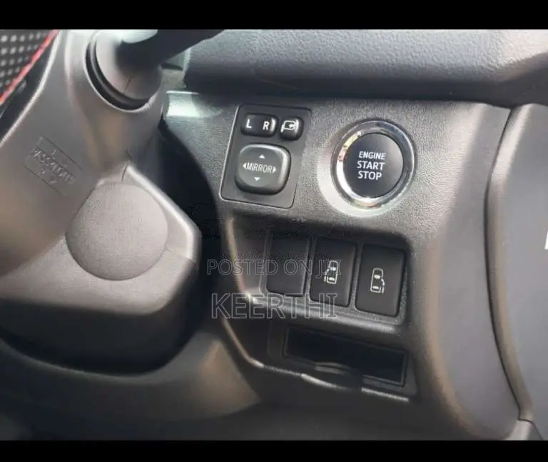 Toyota KDH Dark Prime 2015 Van (Used)