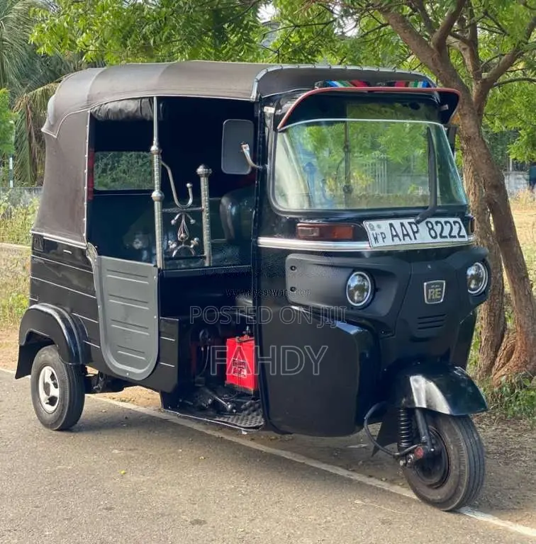 Bajaj 4 Stroke 2014 Three Wheel (Used)