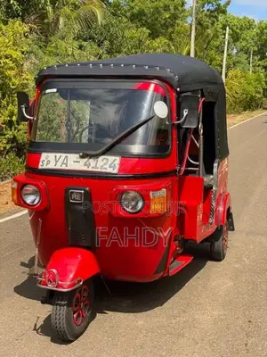 Bajaj 4 Stroke 2010 Three Wheel (Used)