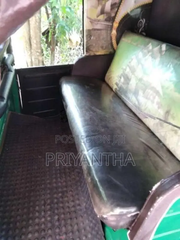 Bajaj 4 Stroke 2006 Three Wheel (Used)