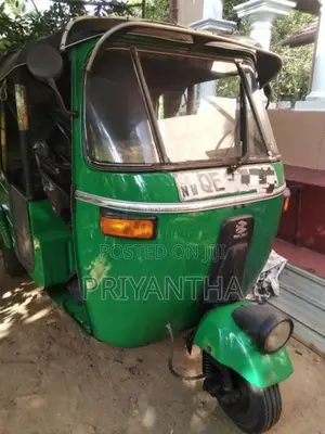 Bajaj 4 Stroke 2006 Three Wheel (Used)