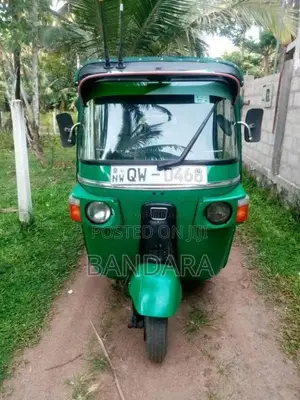 Bajaj 4 Stroke 2009 Three Wheel (Used)
