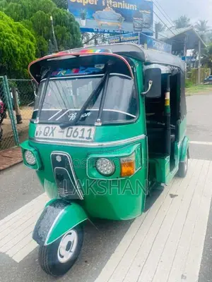 Bajaj 4 Stroke 2010 Three Wheel (Used)