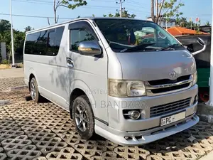 Toyota KDH 201 2008 Van (Used)