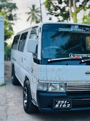 Nissan Caravan 1993 Van (Used)