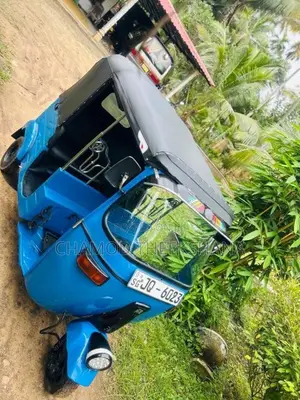 Bajaj 2 Stroke 2005 Three Wheel (Used)