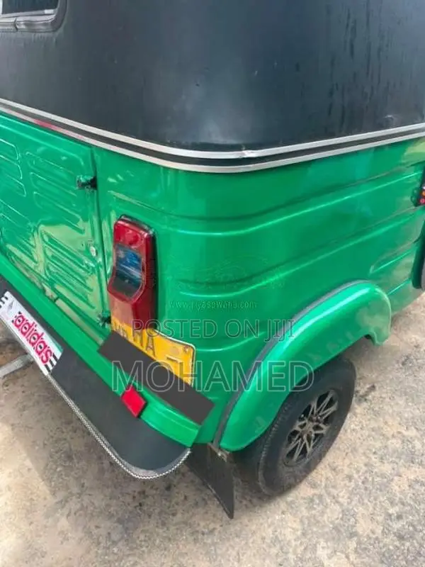 Bajaj RE 2 Stroke 2004 Three Wheel (Used)