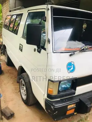 Mitsubishi L300 1984 Van (Used)