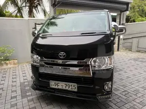 Toyota KDH Super 2011 Van (Used)