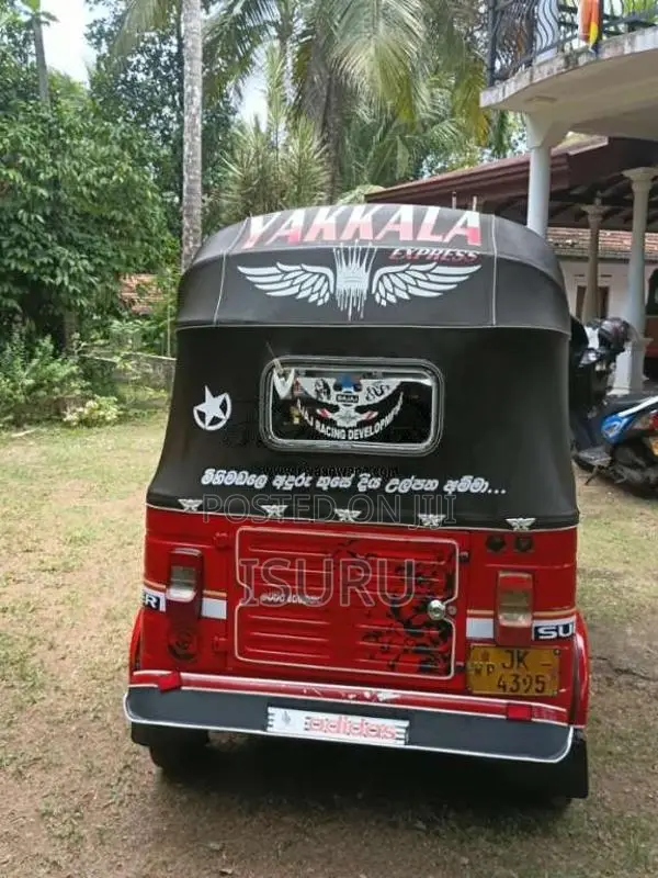 Bajaj RE 2 Stroke 2004 Three Wheel (Used)
