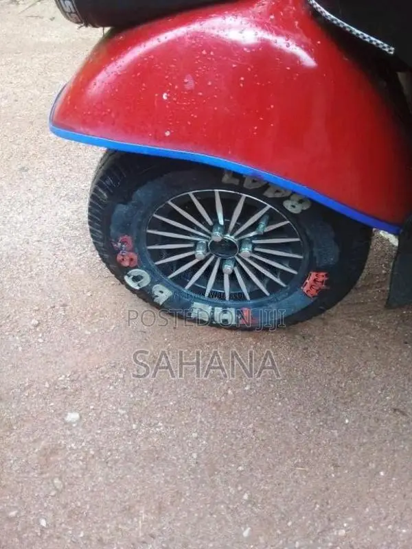 Bajaj RE 2009 Three Wheel (Used)