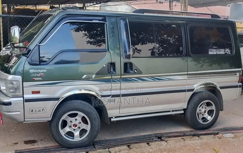Nissan Vanette 2006 Van (Used)