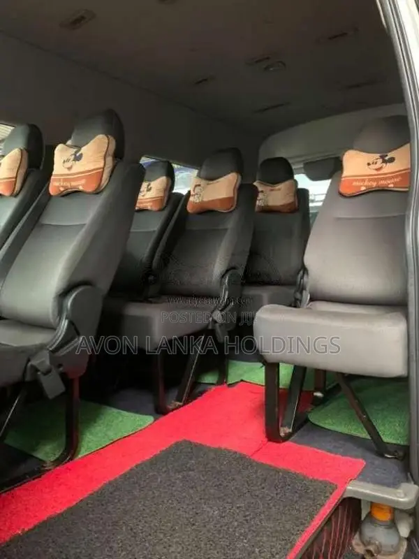 Nissan Caravan 2013 Van (Used)