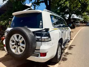 Toyota Land Cruiser Sahara V8 2008 SUV (Used)