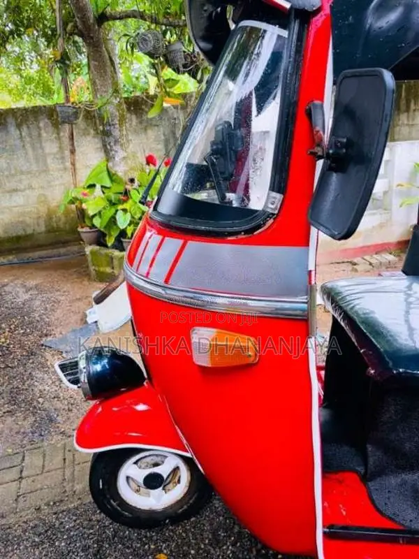 Bajaj 2 Stroke 1998 Three Wheel (Used)