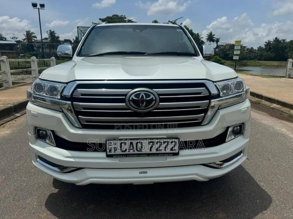 Toyota V8 2016 SUV (Used)