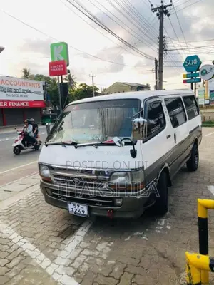 Toyota Dolphin 1991 Van (Used)