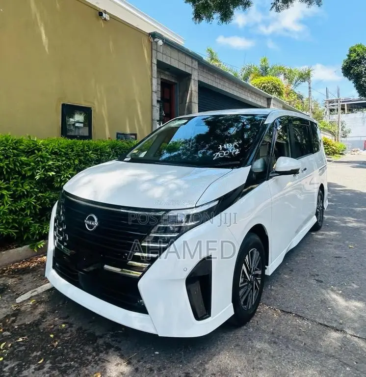 Nissan Serena E Power Hybrid 2025 Van Brand New