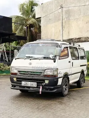 Toyota Dolphin LH102 1992 Van (Used)