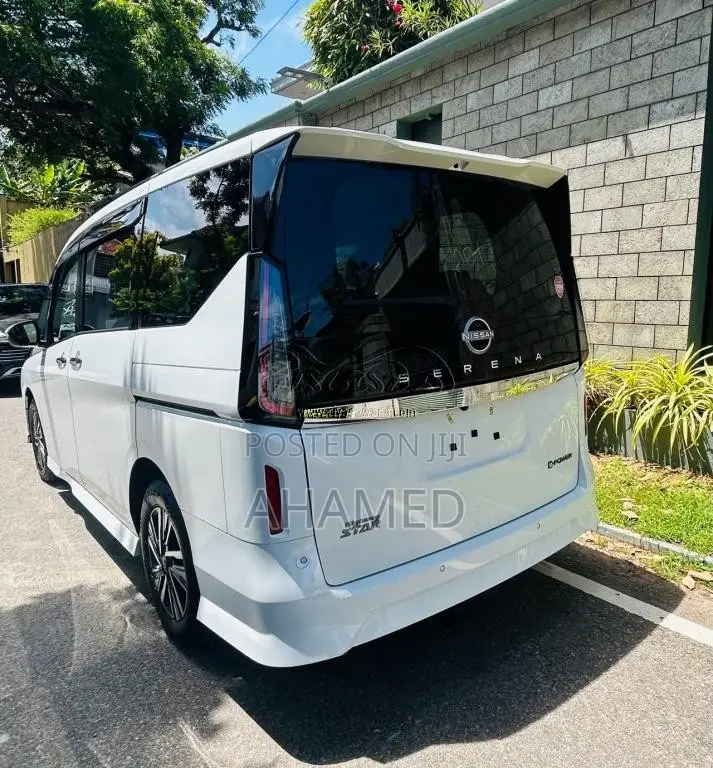 Nissan Serena E Power Hybrid 2025 Van Brand New