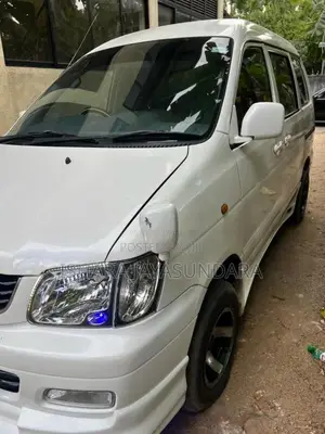 Toyota Noah Kr42 1999 Van (Used)