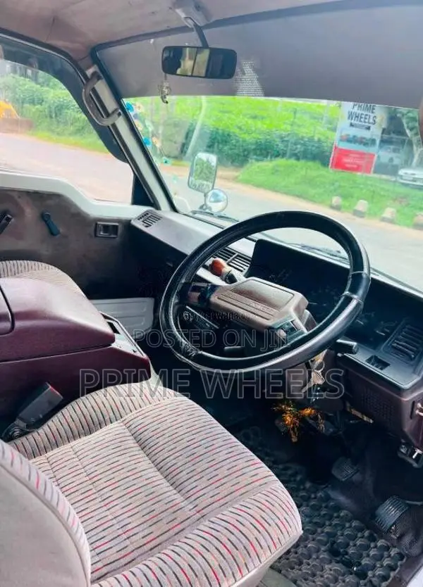Toyota Shell LH61V Long 1988 Van (Used)