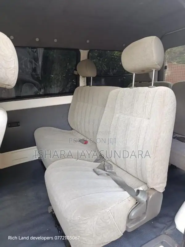 Toyota Noah Kr42 1999 Van (Used)