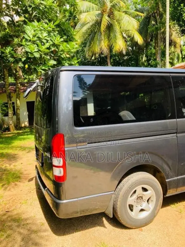 Toyota KDH Super Gl 2008 Van (Used)